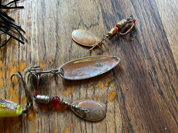 Lot  21 vtg red fin Cordell mann’s shadrac Ross boss Lures 13  unmarked
