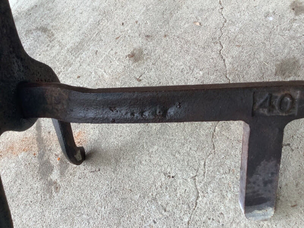 VTG ANTIQUE #40 CAST IRON FIREPLACE ANDIRIONS LOG DOGS HEAVY DECO