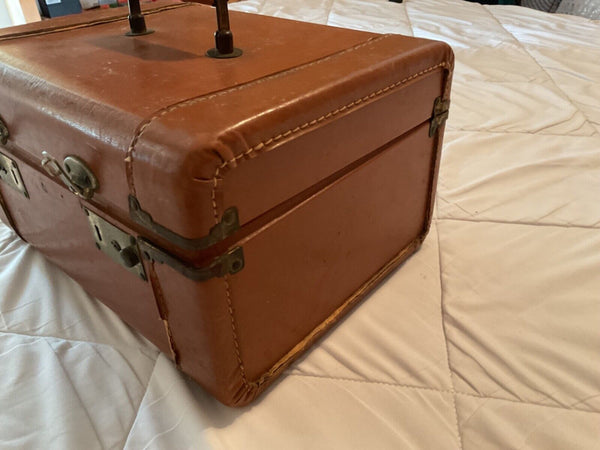 VTG  Brown Tan Train Case Makeup Suitcase Luggage traincase carry on