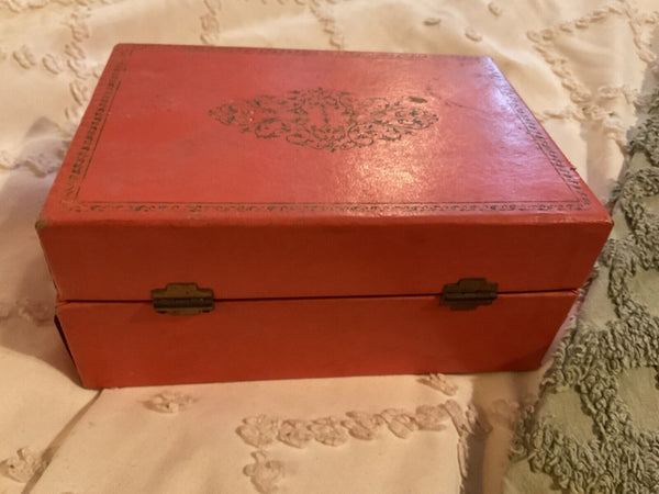 Vtg  mid century Jewelry Box  chest MCM Pink With Velvet Lining Lock