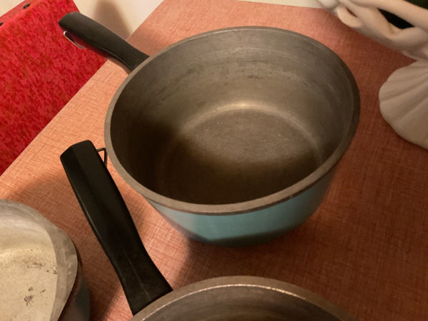 VTG CLUB ALUMINUM Sauce Pots Dutch  w/ Lids (3) Mid Century Modern Aqua