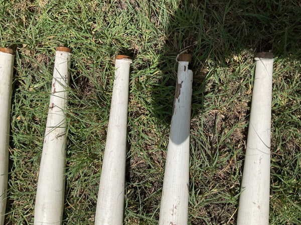 Set 4 Antique Turned Wood Porch Spindles Shabby White 20" Chic Old VTG 1744-22B