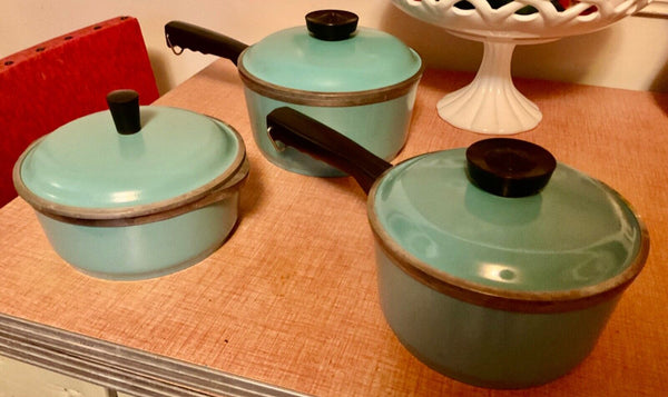 VTG CLUB ALUMINUM Sauce Pots Dutch  w/ Lids (3) Mid Century Modern Aqua