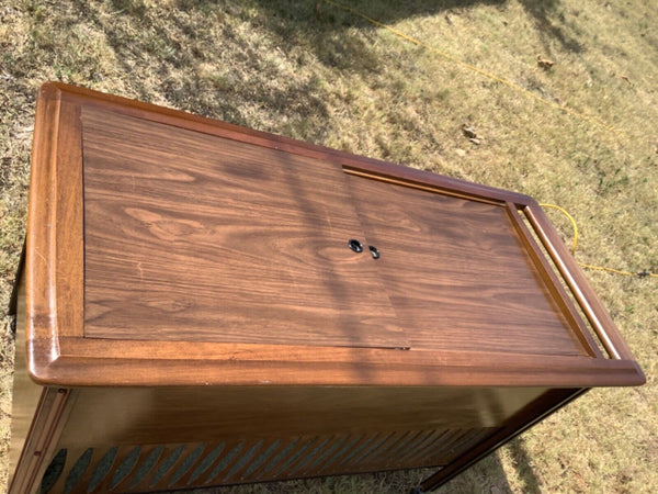 Vtg wood mid Century modern RCA Victor Stereo Console cabinet Radio turn table