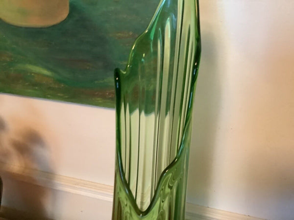 Vt mid century modern mcm LE Smith Green Stretch Swung Vase