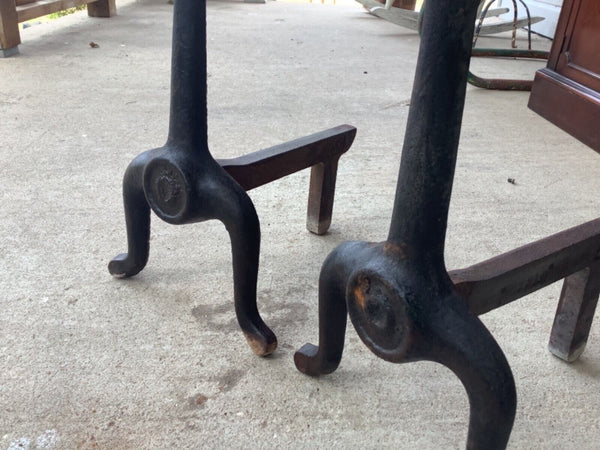 VTG ANTIQUE #40 CAST IRON FIREPLACE ANDIRIONS LOG DOGS HEAVY DECO