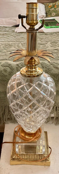 Vtg 24% lead Cut Clear Crystal  Glass & Brass Pineapple Table Lamp USA regency