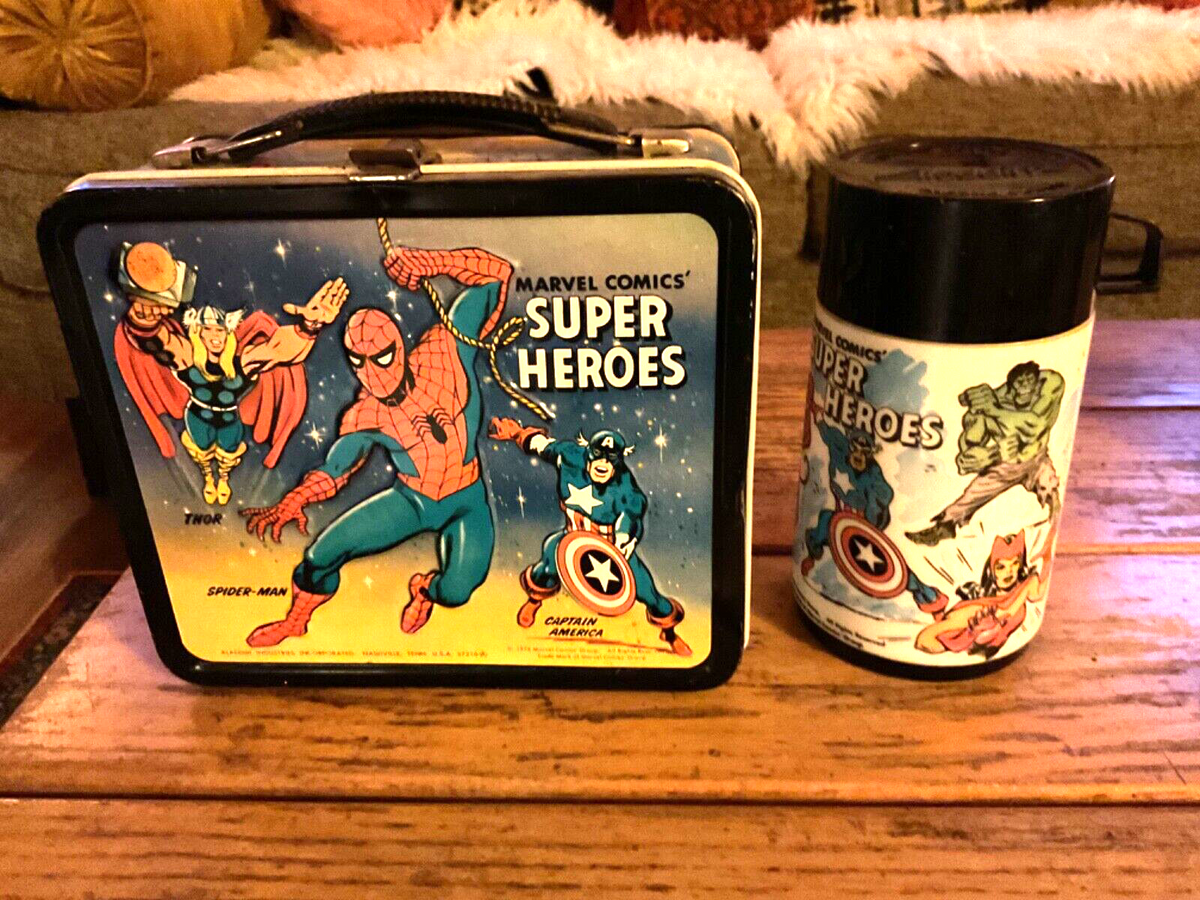 VINTAGE 1976 MARVEL COMICS SUPER HEROES LUNCHBOX METAL Lunch Box Therm