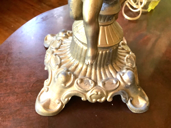 Antique Vtg cast Cherubs Table boudoir Lamp Slag Glass brass Shade angels