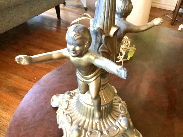 Antique Vtg cast Cherubs Table boudoir Lamp Slag Glass brass Shade angels