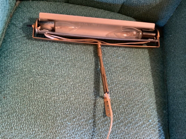 Vtg  double Brass Gold Tone Painting Art Picture Frame Light Lamp Adjustable