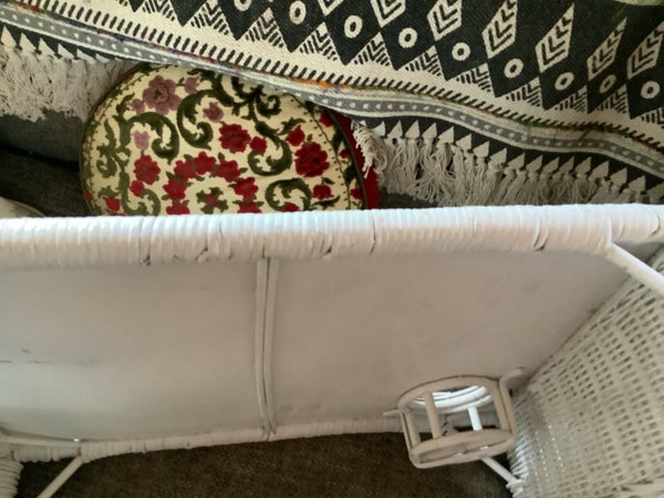 Vtg Shabby Cottage White Wicker Bed Lap Breakfast Serving Tray magazine rack