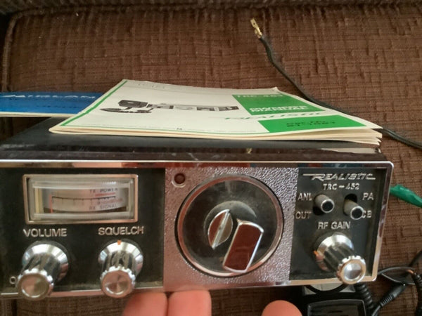 Vtg REALISTIC TRC-452 CB RADIO 40 CHANNELS (WORKS GOOD)