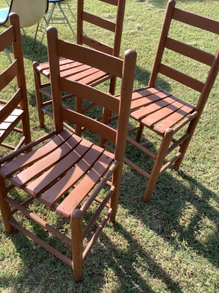 Vintage set 4 Farmhouse cottage mission slatted wood Shaker kitchen table Chairs