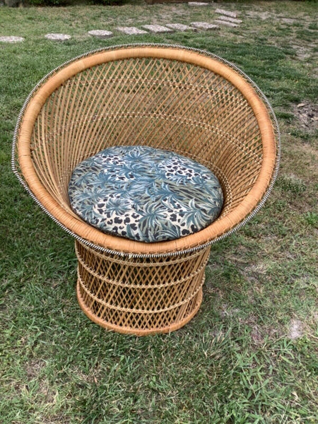 Vintage Wicker Rattan Peacock Fan Throne Chair Mid Century Modern Boho Chic
