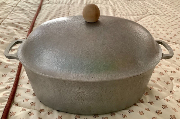 Vintage Hammered  Club Aluminum Oval Roaster pot pan cookware