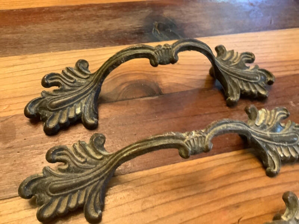 French Provincial Shabby Dresser furniture Handles Pulls LOT OF 4 Vintage