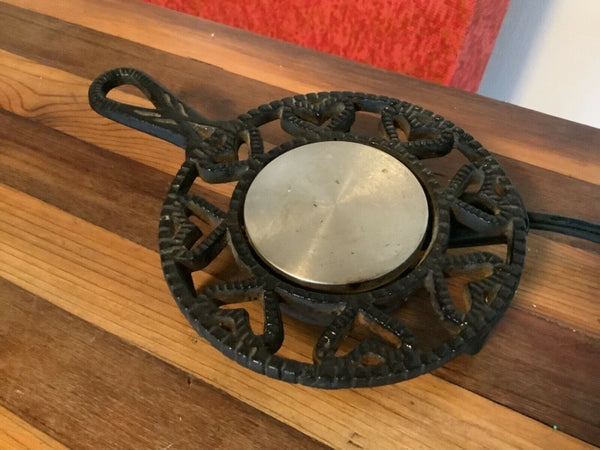 Vtg Williamsburg Cast Iron Electric Food Coffee Mug Warmer Small 45W Trivet 1700