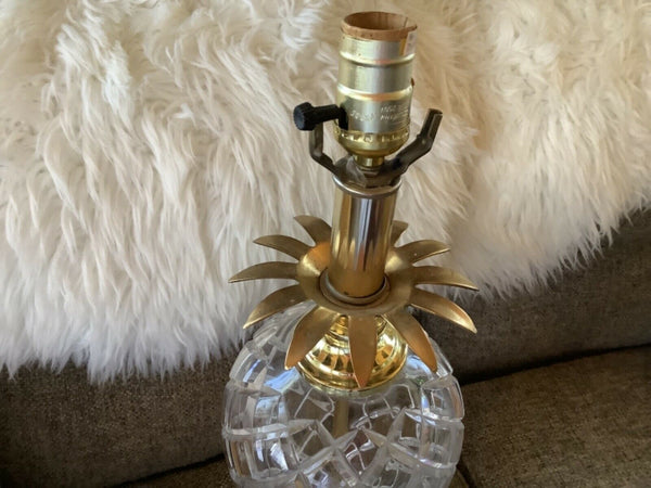 Vtg Pineapple 24% LEAD cut glass CRYSTAL brass TABLE desk LAMP Hollywood regency