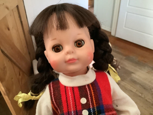 Vintage Vogue 1965 Ginny 14 Inch Doll brunette Hair braids clothes