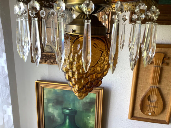 Vtg light fixture antique brass Amber grape glass shade GWTW hurricane Globe