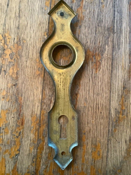 VTG Antique BRASS AGED PATINA ANTIQUE DOOR KNOB  BACKPLATE  KEYHOLE