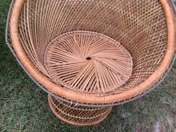 Vintage Wicker Rattan Peacock Fan Throne Chair Mid Century Modern Boho Chic