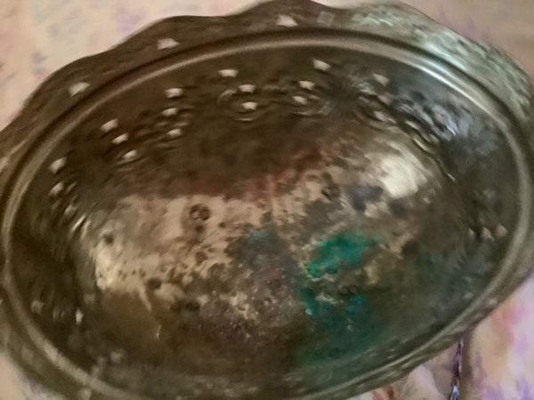 Scalloped brass planter bowl with lion head handles  vintage India