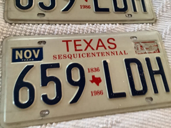 Vtg 1986 Texas  PASSENGER  pair LICENSE PLATES  659 LDh Sesquicentennial