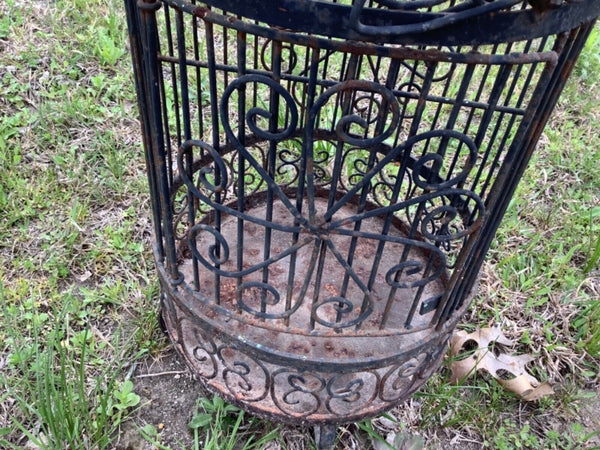 VTG  hammered Brass Planter Pot India ribbon