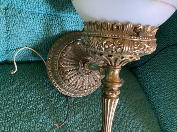 Mid Century Vintage Hollywood Regency  Wall Sconce glass gold cast metal brass