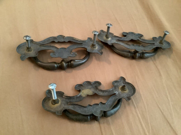 Set 3 Vtg Solid Brass Chippendale Style Drop Bail Drawer furniture pulls handles