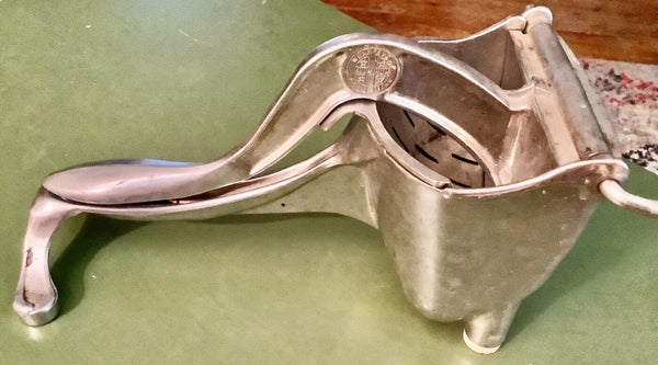 Vintage Aluminum Wear-Ever Juicer  Fruit Juice Squeezer Hand Press
