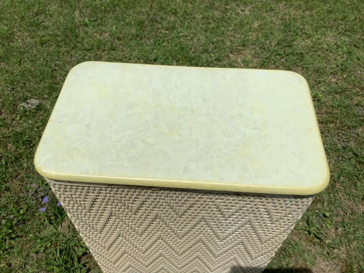 VTG Rubbermaid Laundry Basket Beige Rectangular Retro Hamper