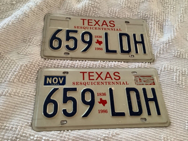Vtg 1986 Texas  PASSENGER  pair LICENSE PLATES  659 LDh Sesquicentennial