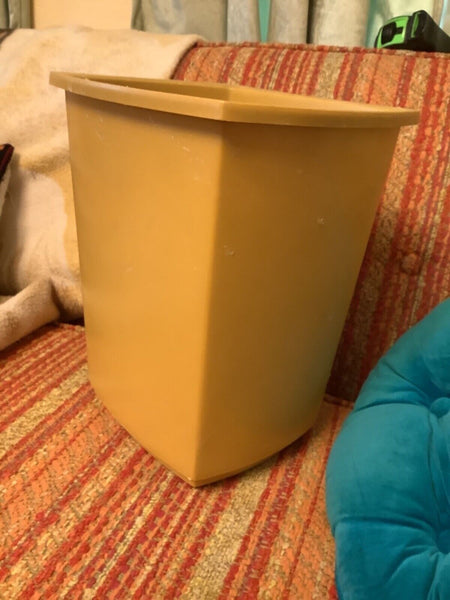 Vintage Waste Basket Lustro Ware Plastic rubber Retro Trash Can USA Made mcm