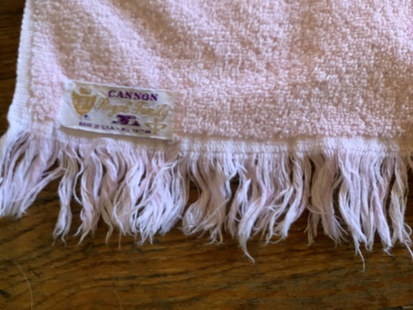 Vtg Mod Cannon  Body Bath Towel Pink  Fringe Retro mid century mcm USA