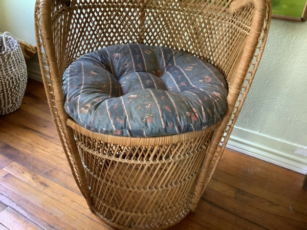 Vintage wicker mid Century modern retro Boho Modern Peacock Throne Chair