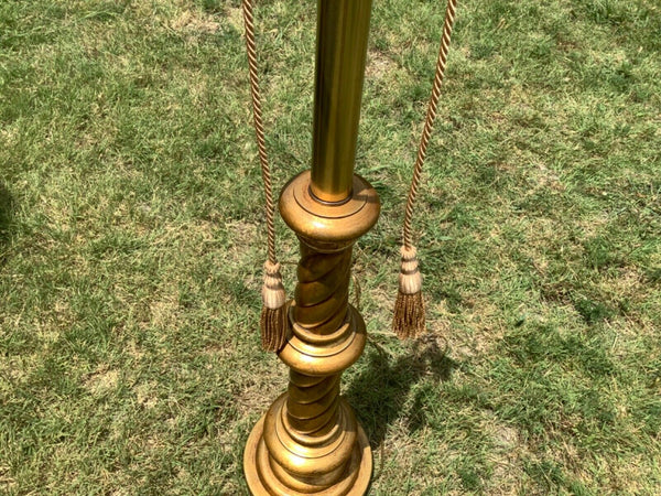 VTG Hollywood Regency Mid Century modern retro gold wood tassels Table Lamp