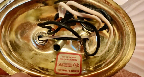 Vtg Mid Century Hollywood Regency Light Fixture shell clam slip Shade sconce