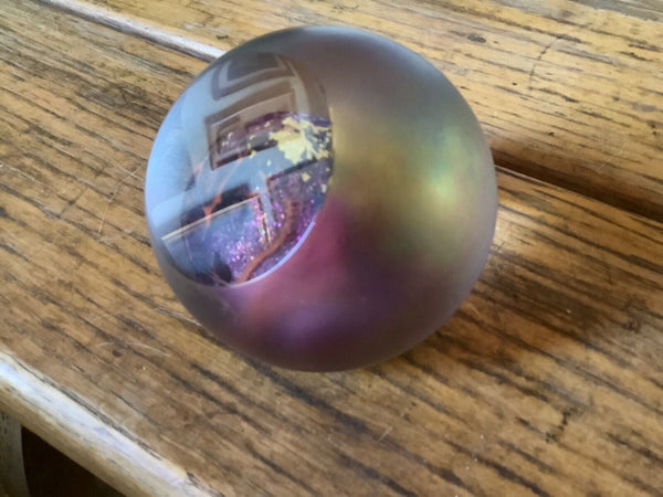 VTG GLASS EYE STUDIO GES HAND BLOWN ART GLASS PAPERWEIGHT SIGNED 1996 PLANET