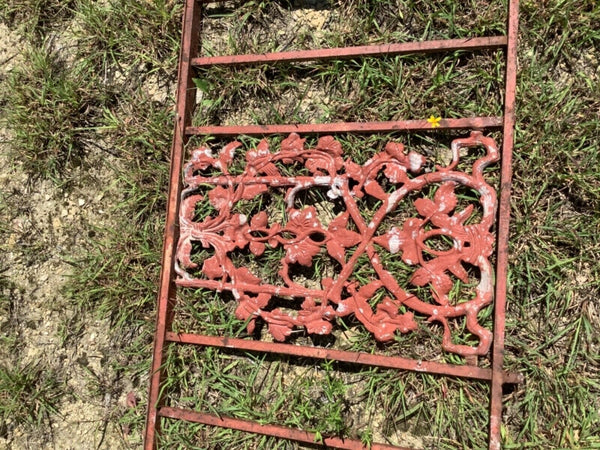 VTG mid century Cast Iron porch Railing Architectural Salvage Rail Garden
