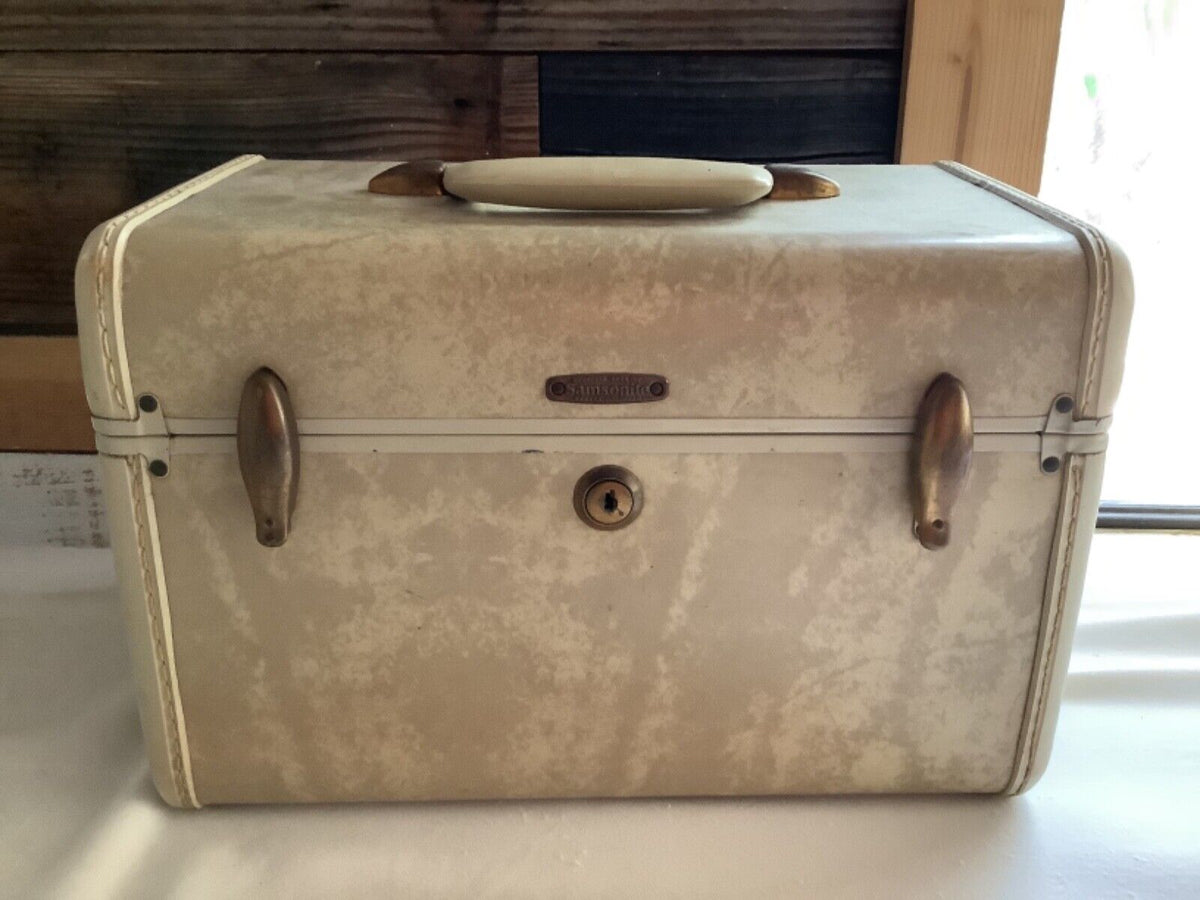 Vintage Samsonite traincase deals overnight bag cream marbled