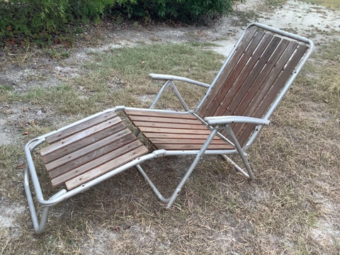 Vintage Red Wood Slat Folding Lawn Chair / Chaise - Airstream Lounger / Lounge