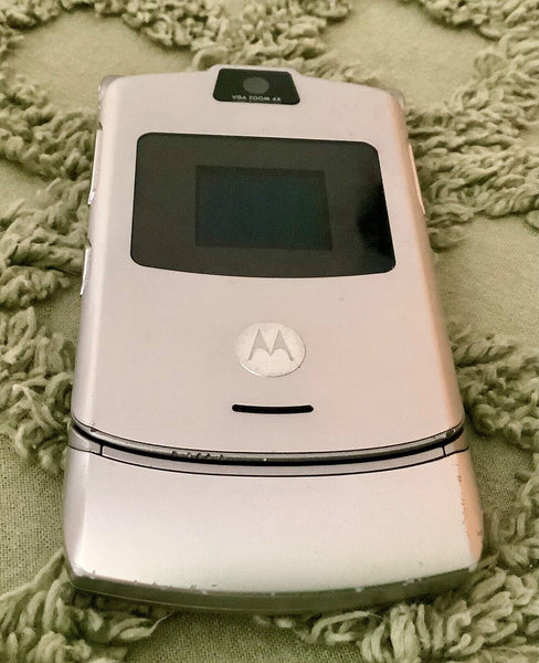 Motorola RAZR Razor V3xx Gray AT&T Cellular Cell Phone UNTESTED