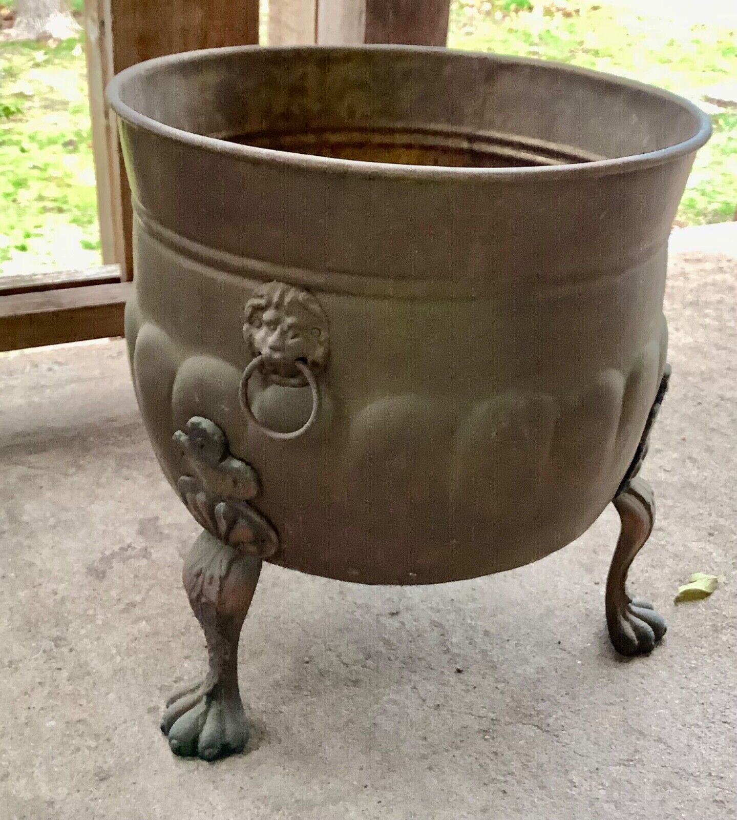 Vintage Large copper Brass Lion Head Handles Feet Planter Pot