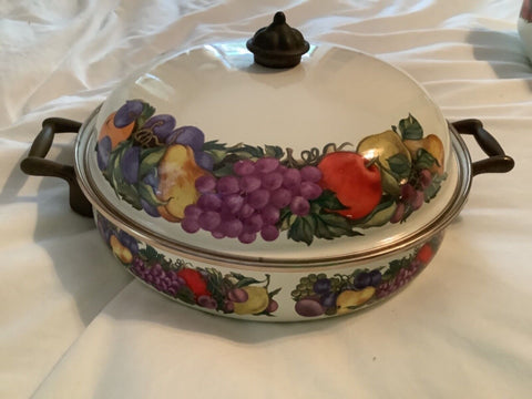 Vtg Cornucopia Enamel  Cooking Dutch Oven Pot Lid Fruit Pattern cookware skillet