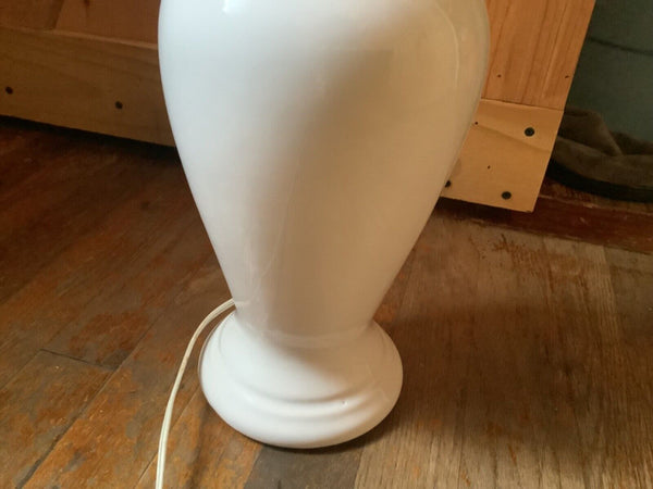 Vintage mid century White Porcelain Ginger Jar urn Table Lamp
