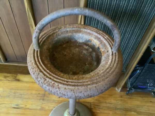Vtg  antique smoking Metal cast  Floor Stand Ashtray  ash tray Handle