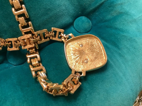 Vintage Gold Tone Carolee Roman Coin Choker Necklace chunky unsigned
